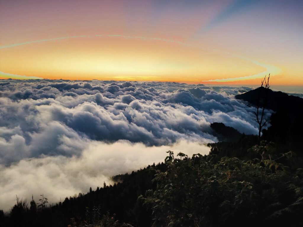 Climbing Gunung Agung True Smmit